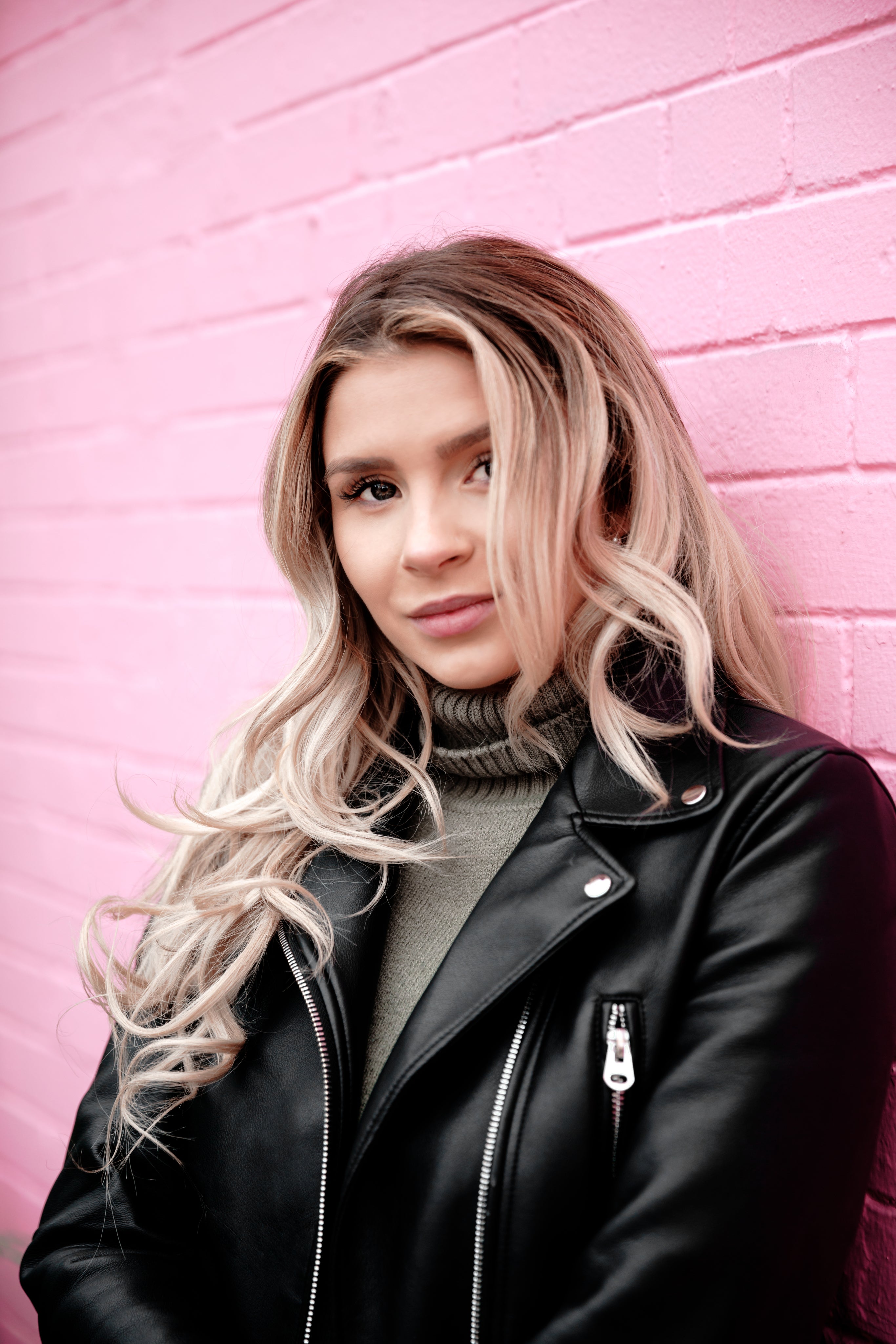 Eliza R